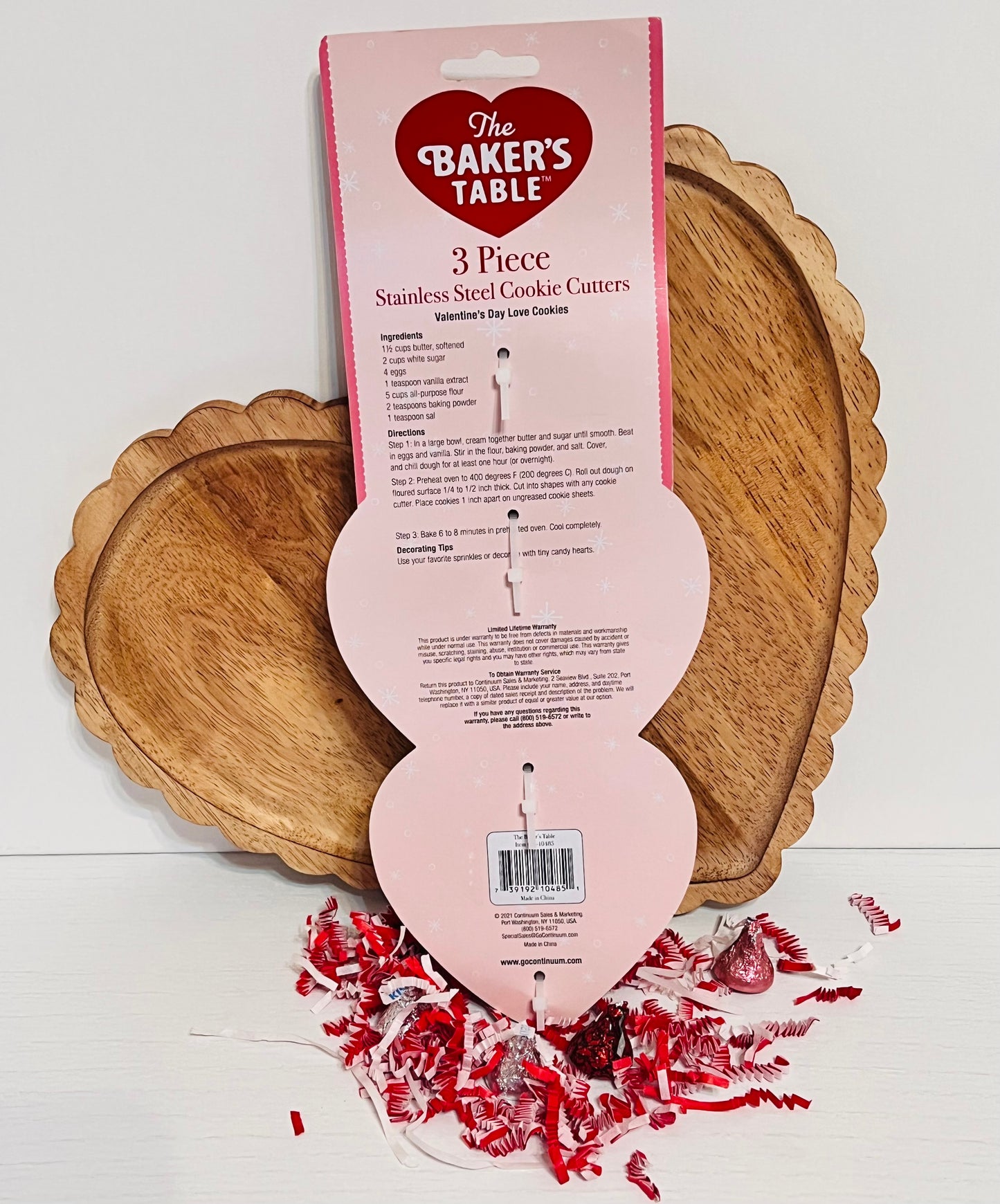THE BAKER'S TABLE 3 Piece Stainless Steel Cookie Cutters