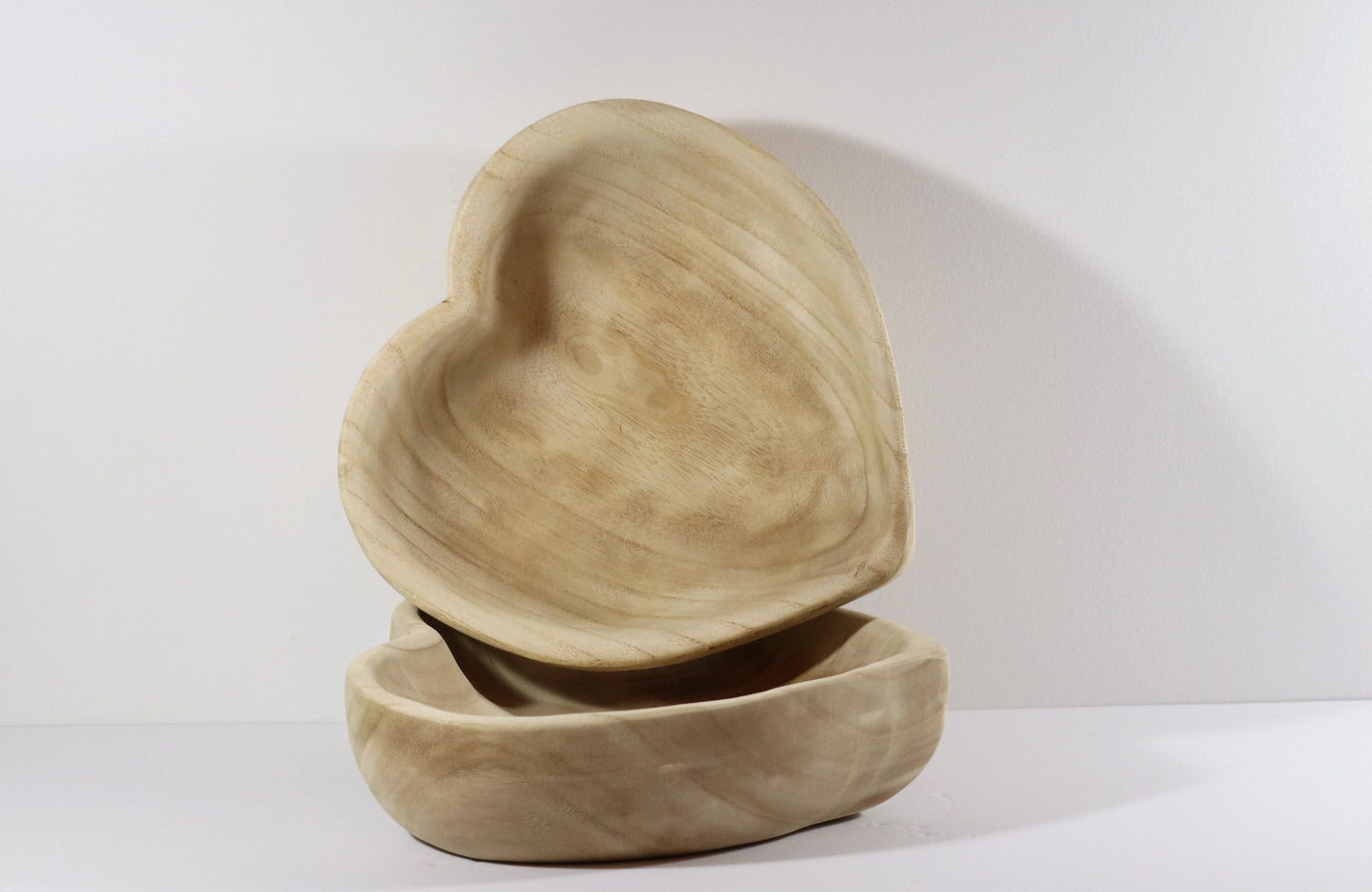 Wooden Heart Bowl in Natural Wood