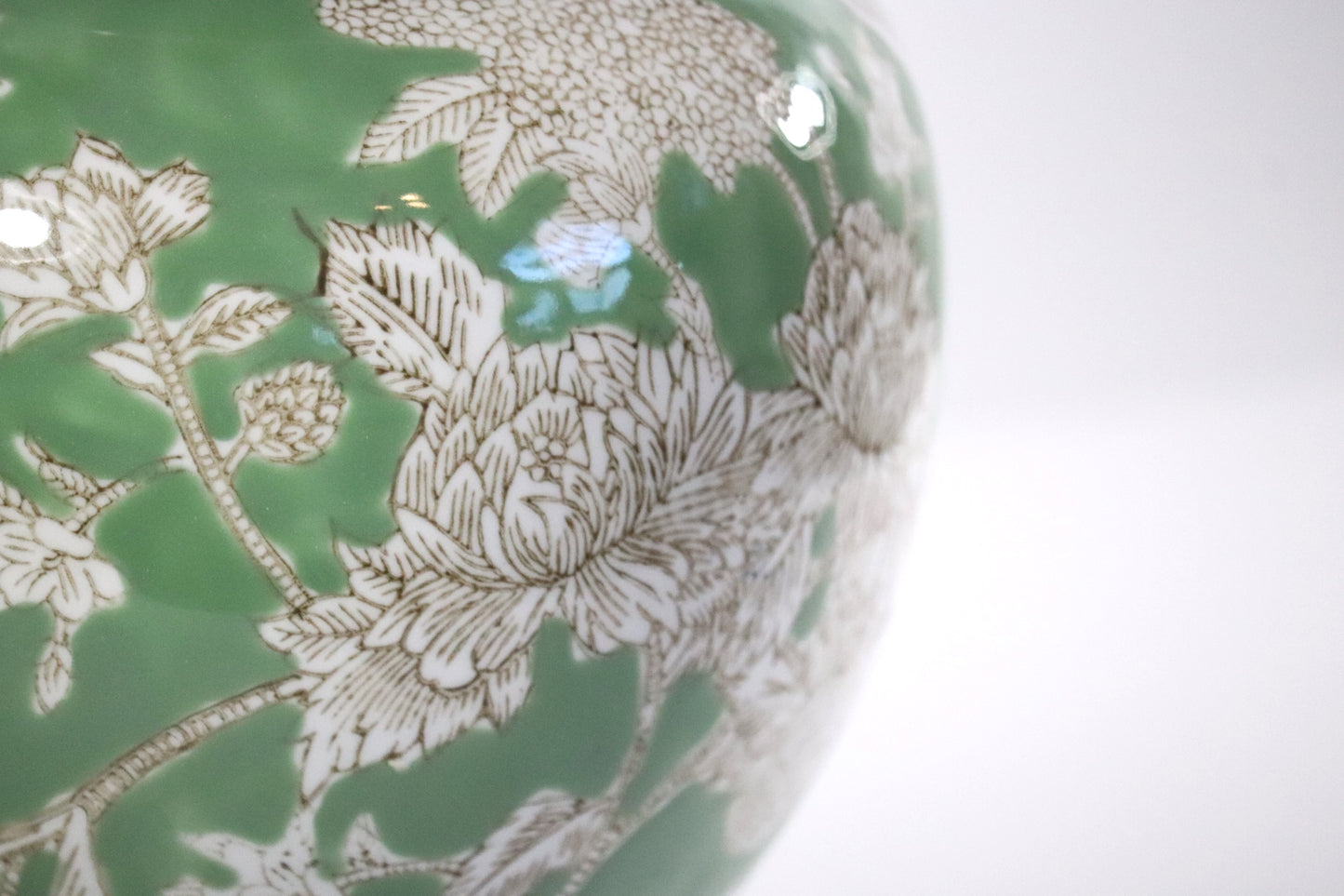 Light Green & White Ceramic Chinoiserie Jar